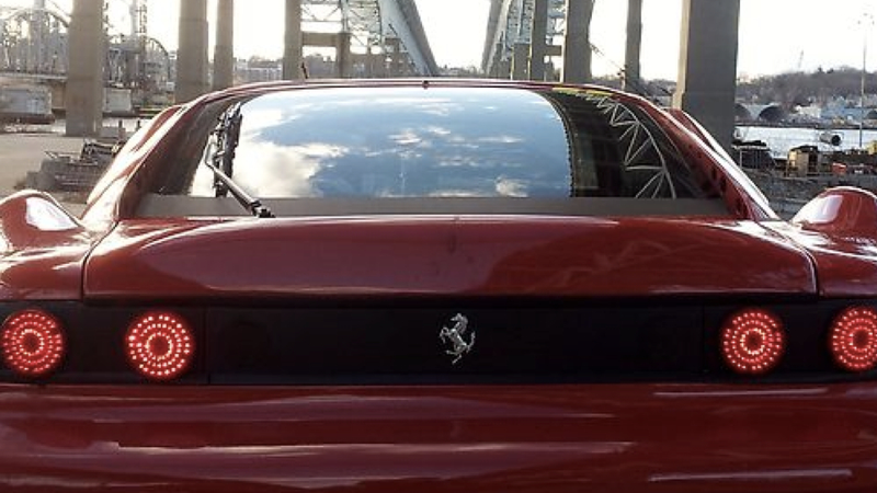 Illustration for article titled This Mitsubishi 3000GT Does Not Make A Convincing Ferrari F430